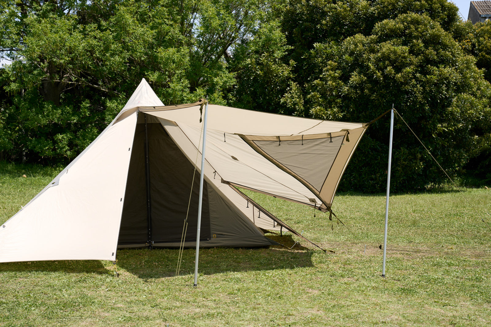 Honeyview__1NK0174-f_25_1600x.